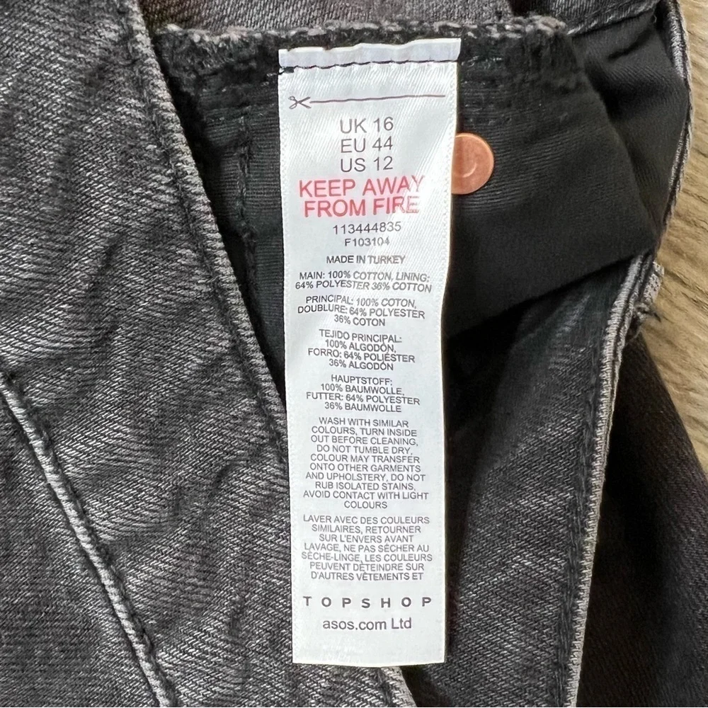 NEW Topshop High Rise Black Wash Women’s Boyfriend Denim Distressed Shorts Sz 12